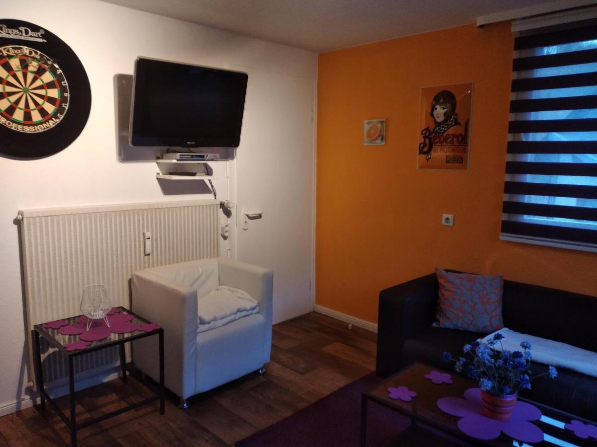 Ferienwohnung "Kunterbunt" Mit Burgblick Und Dachterrasse Monschau Bagian luar foto